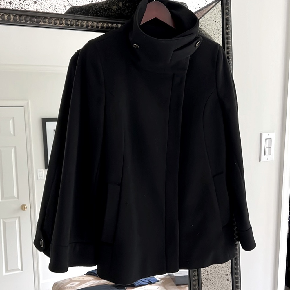 Cole Haan bell sleeved wool coat, size 4. Excellent condition